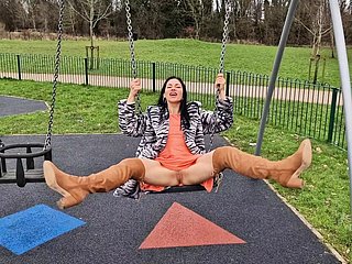 Coquine au grouts de jeux
