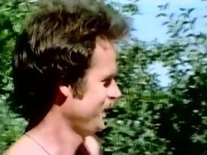 Médicos jovens em Yen (1982)