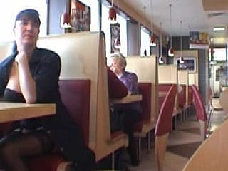 berkedip restoran